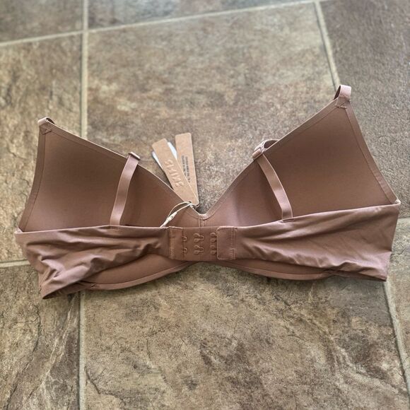 Skims Wireless Form Push up Bra Sienna Size 36C - Picture 6 of 8